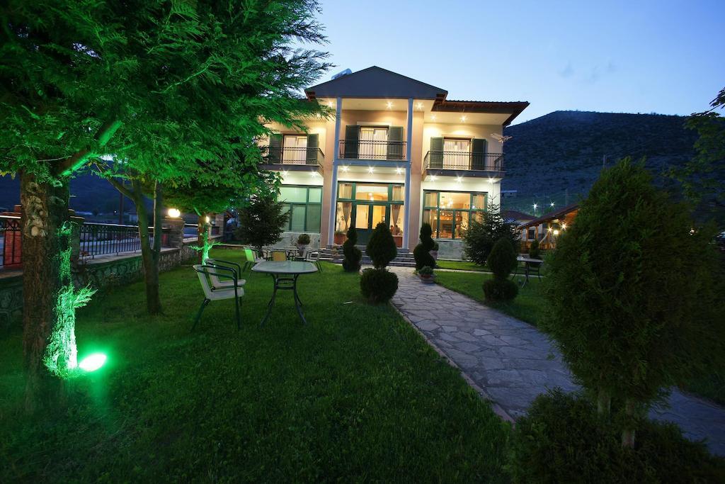 Krystal Hotel Krystallopigí Esterno foto